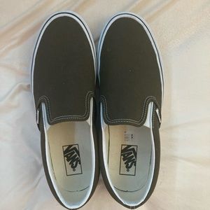 BRAND NEW VANS